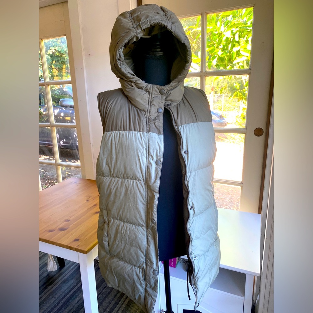 Prana Reversible Down Puffer Hooded Vest Ice Thistle Sage Green Women